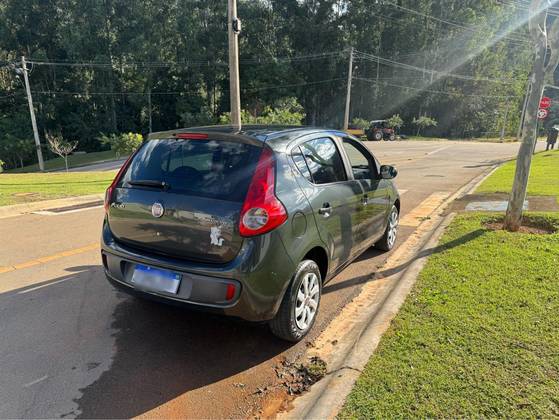 FIAT PALIO 1.0 MPI ATTRACTIVE 8V FLEX 4P MANUAL FIAT PALIO 1.0 MPI ATTRACTIVE 8V FLEX 4P MANUAL